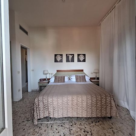 Hotel Villa Tiziana Marina di Pietrasanta Exterior foto
