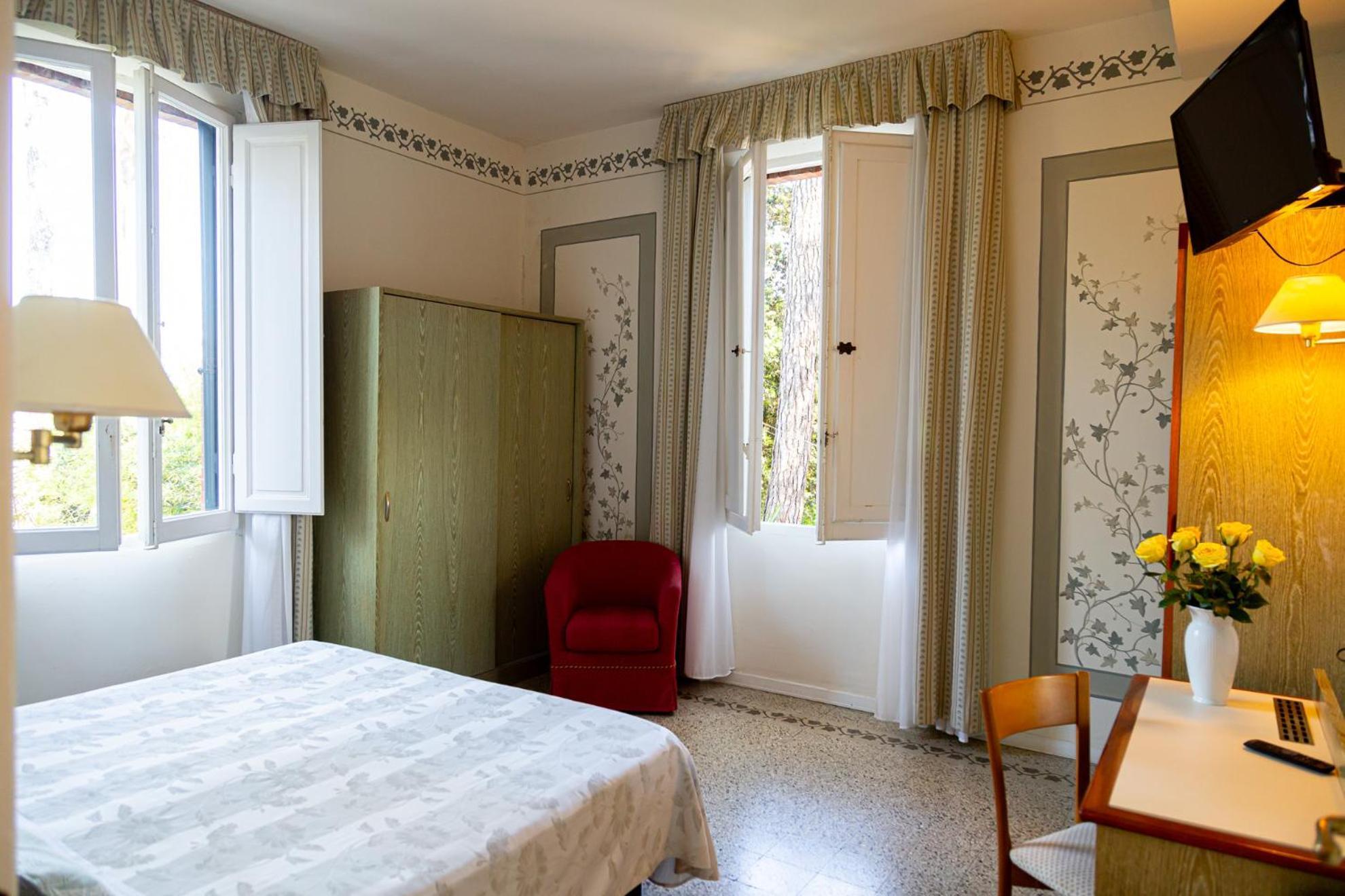 Hotel Villa Tiziana Marina di Pietrasanta Exterior foto