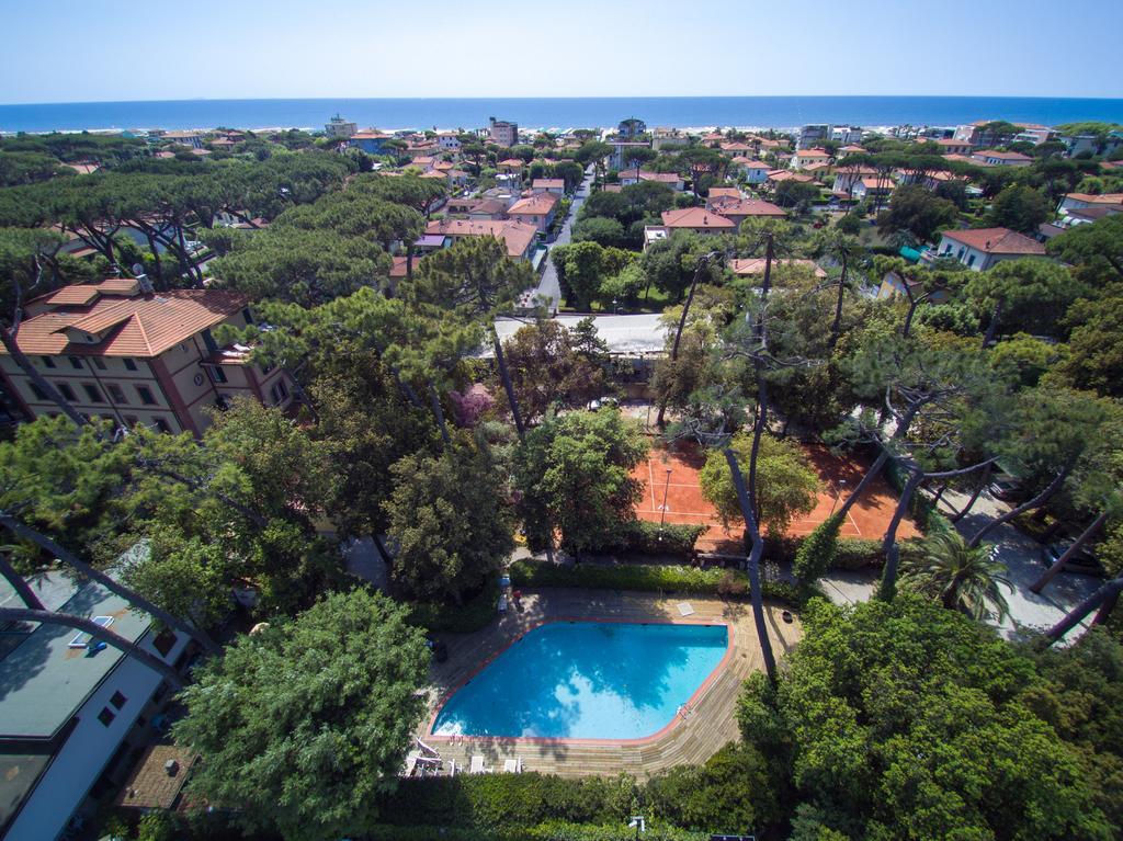 Hotel Villa Tiziana Marina di Pietrasanta Exterior foto